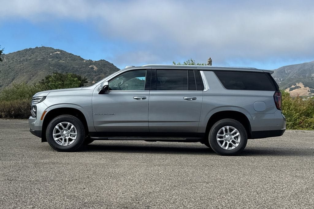 New 2026 Chevrolet Suburban LS RWD image 7