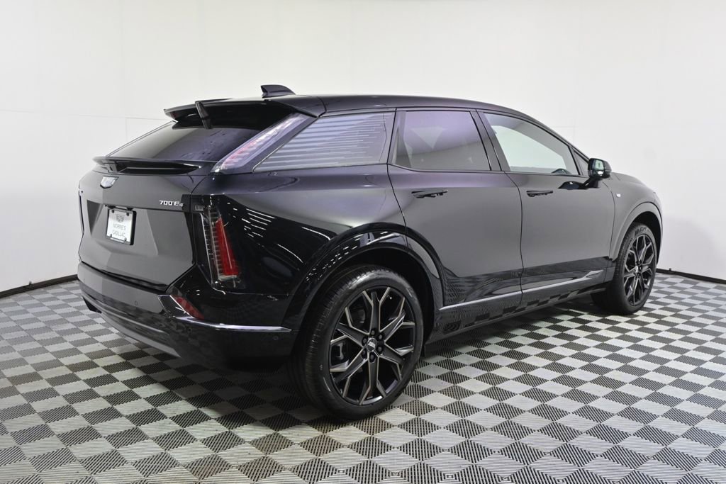 New 2026 Cadillac Optiq Sport 2 AWD/4WD image 7