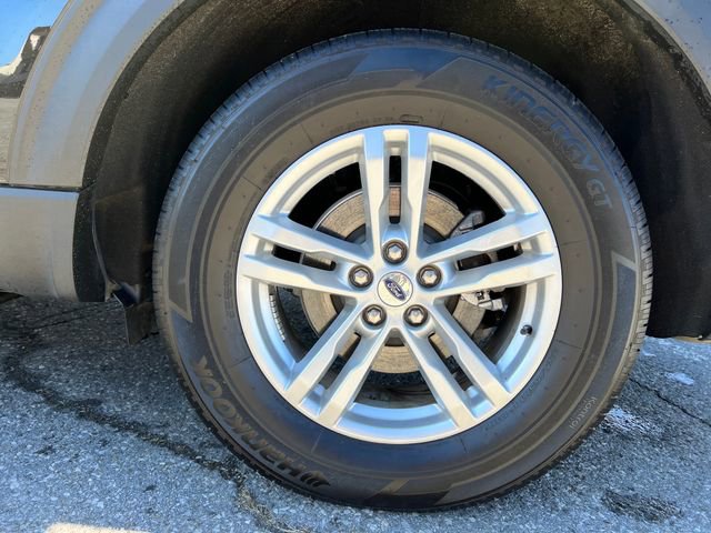 Certified 2023 Ford Explorer XLT w/ Equipment Group 202A image 14