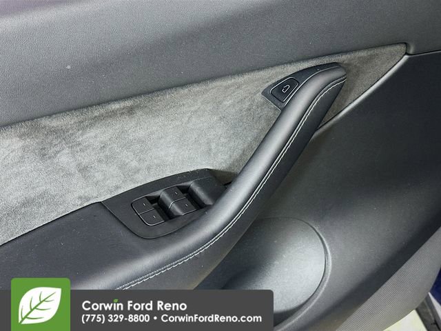 Used 2021 Tesla Model Y Long Range AWD/4WD image 17