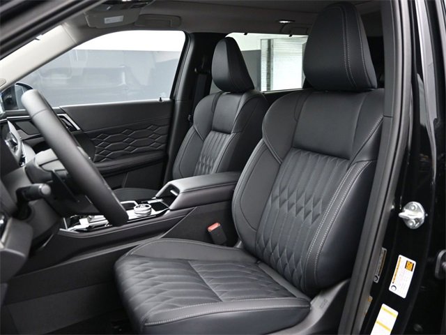 New 2025 Mitsubishi Outlander SEL image 6