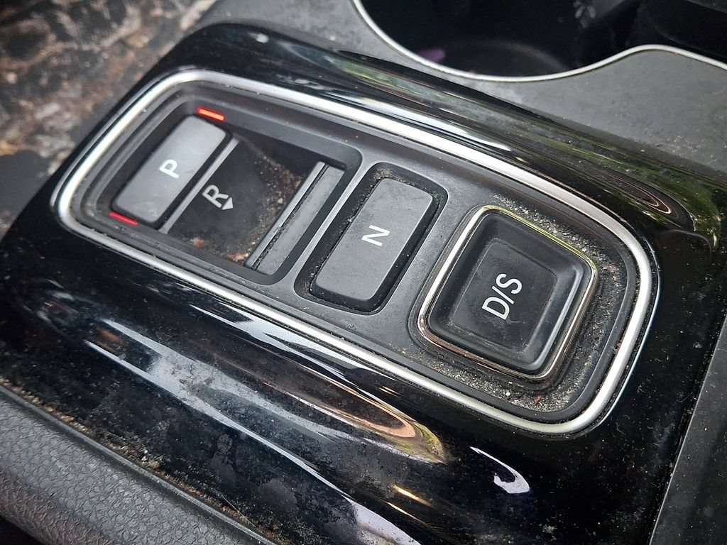 Used 2023 Honda Pilot LX image 18