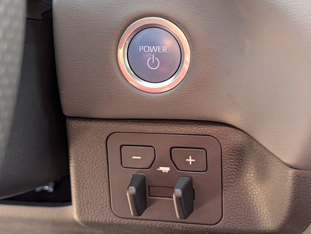 Used 2023 Toyota Sequoia Platinum AWD/4WD image 17