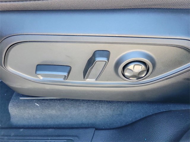 New 2025 Jeep Grand Cherokee Altitude image 14