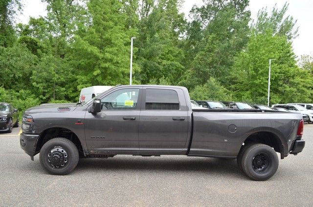 New 2026 RAM 3500 Big Horn AWD/4WD image 5