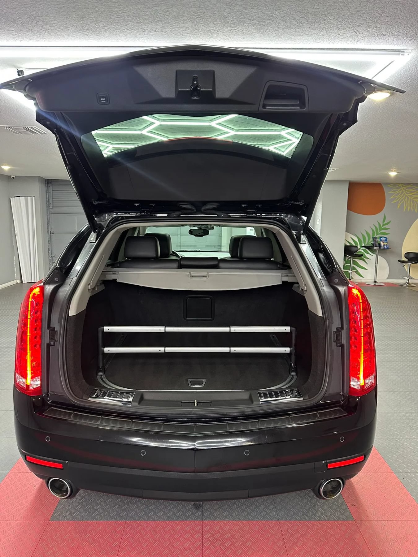 Used 2013 Cadillac SRX Luxury w/ Driver Awareness Package FWD image 25
