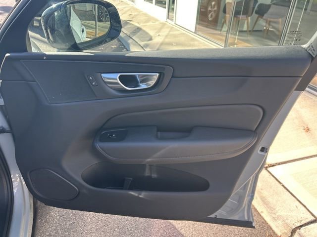 Certified 2025 Volvo XC60 B5 Plus image 14