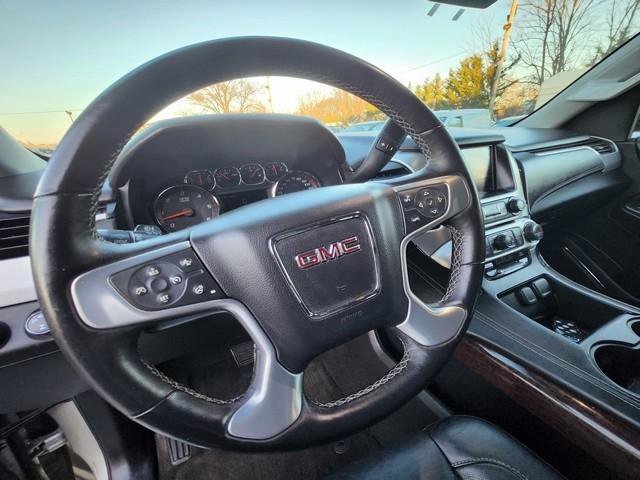 Used 2016 GMC Yukon SLT AWD/4WD image 12