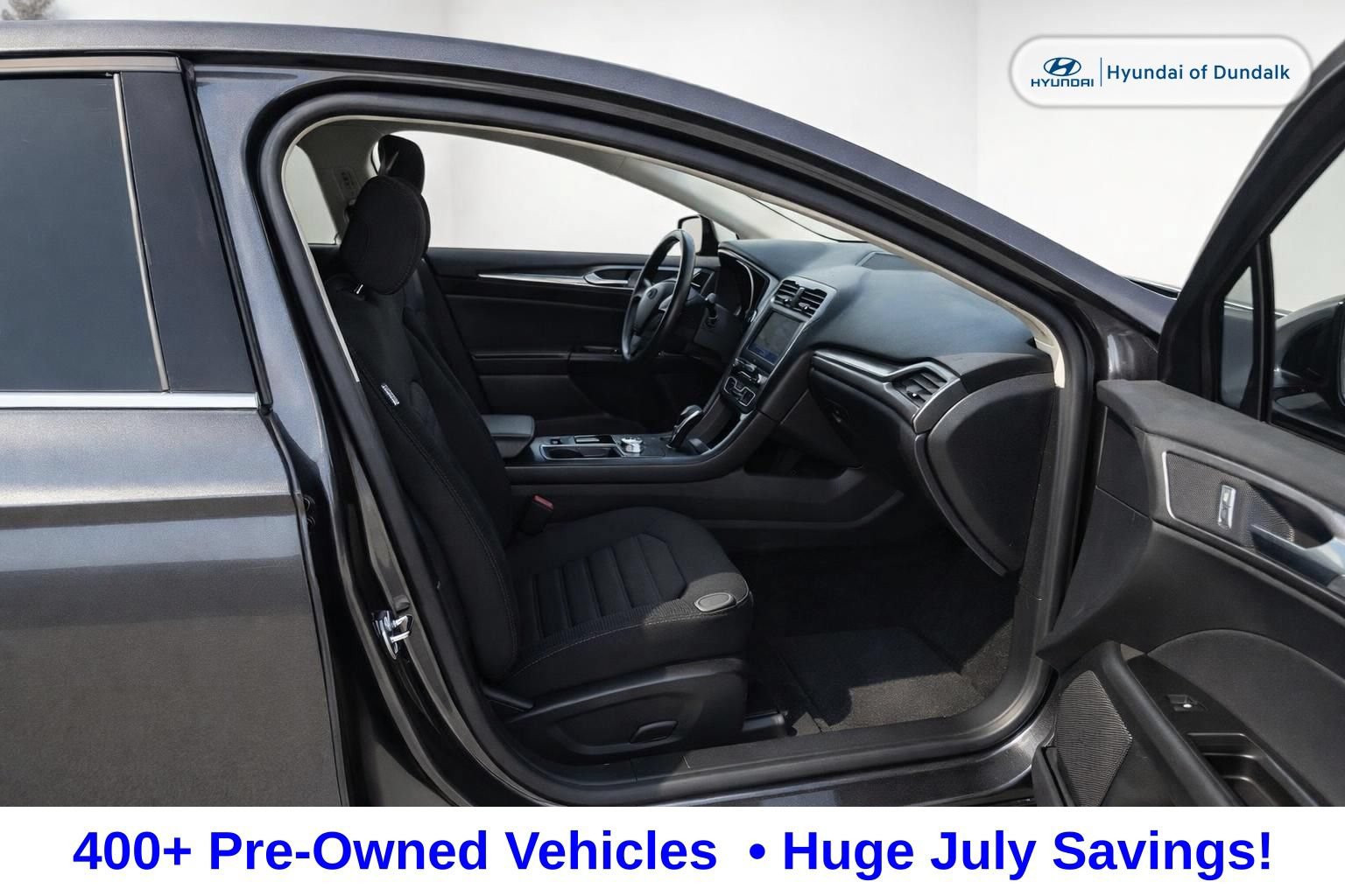 Used 2020 Ford Fusion SE FWD image 16