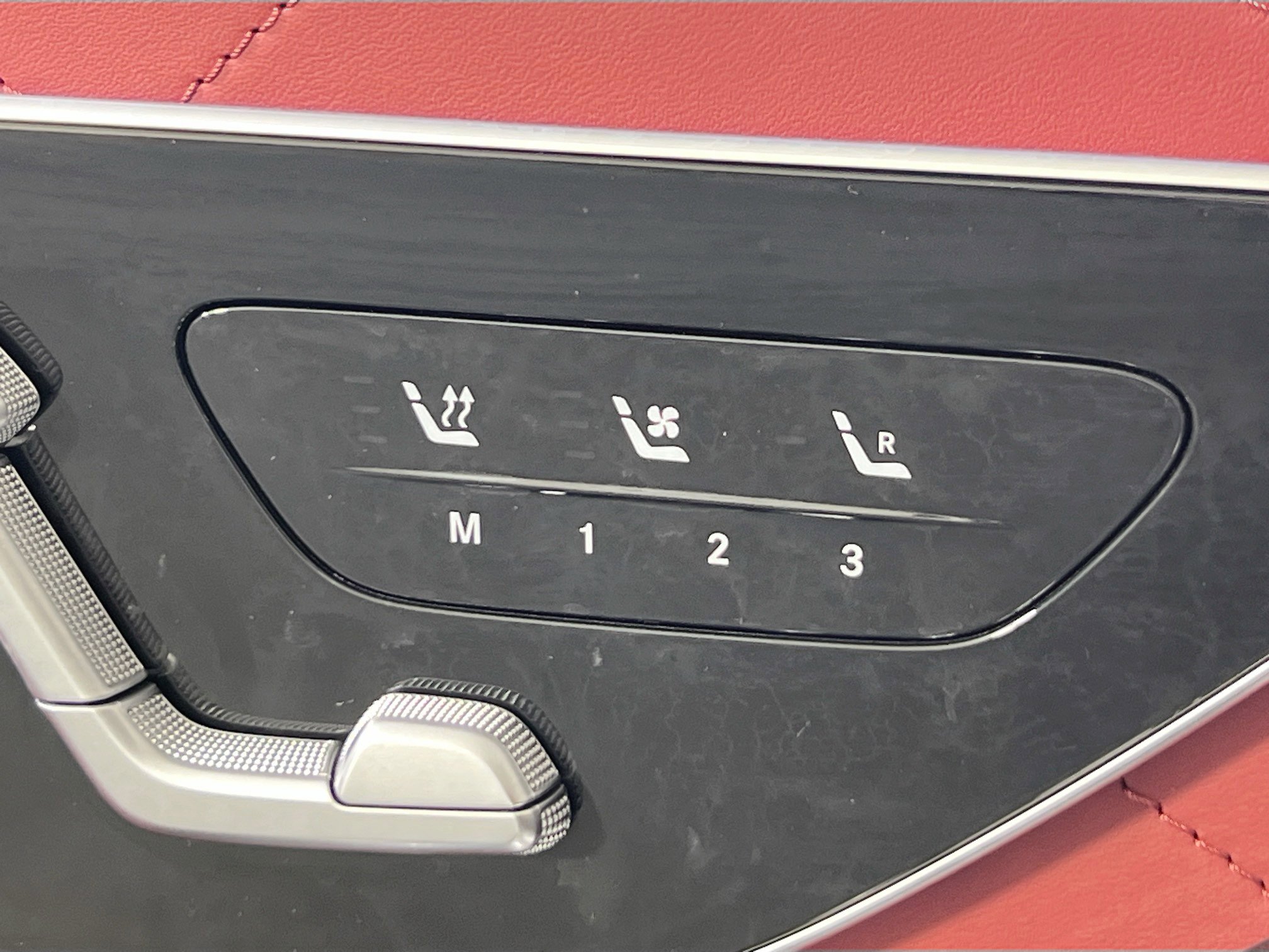 Used 2022 Mercedes-Benz S 580 4MATIC Sedan image 20