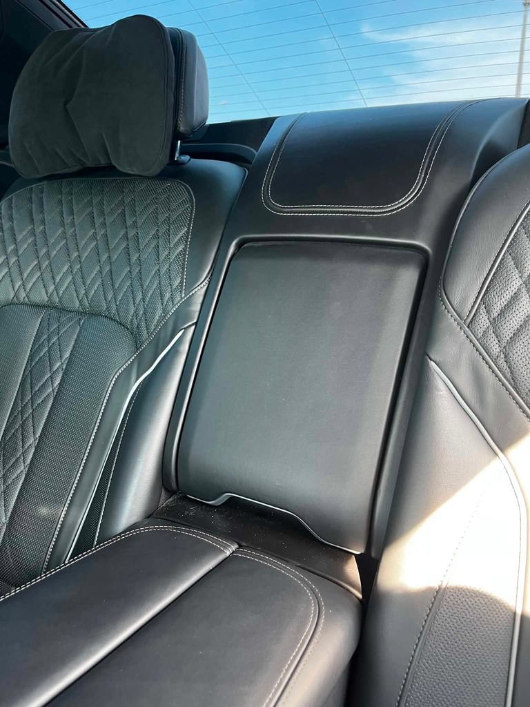 Used 2018 BMW 750i xDrive AWD/4WD image 27