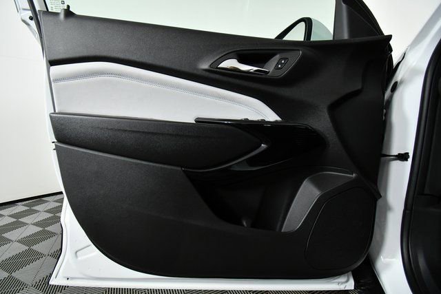 New 2026 Chevrolet Trax LT w/ Driver Confidence Package image 21