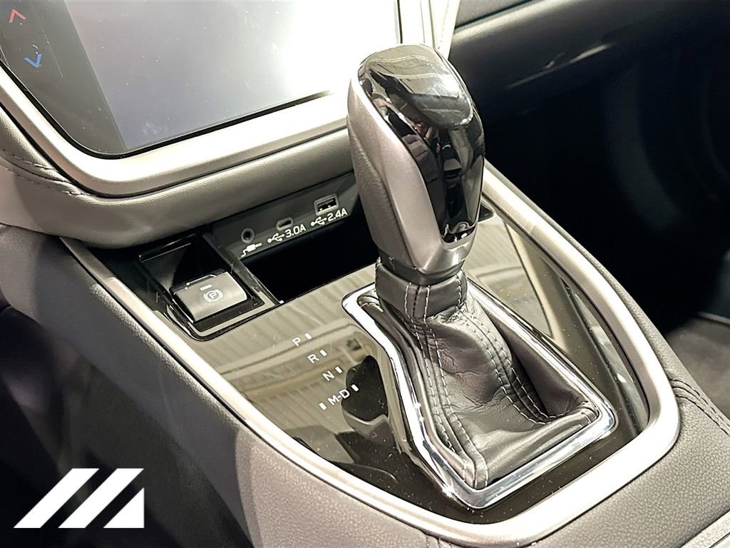 Certified 2025 Subaru Outback Premium AWD/4WD image 18