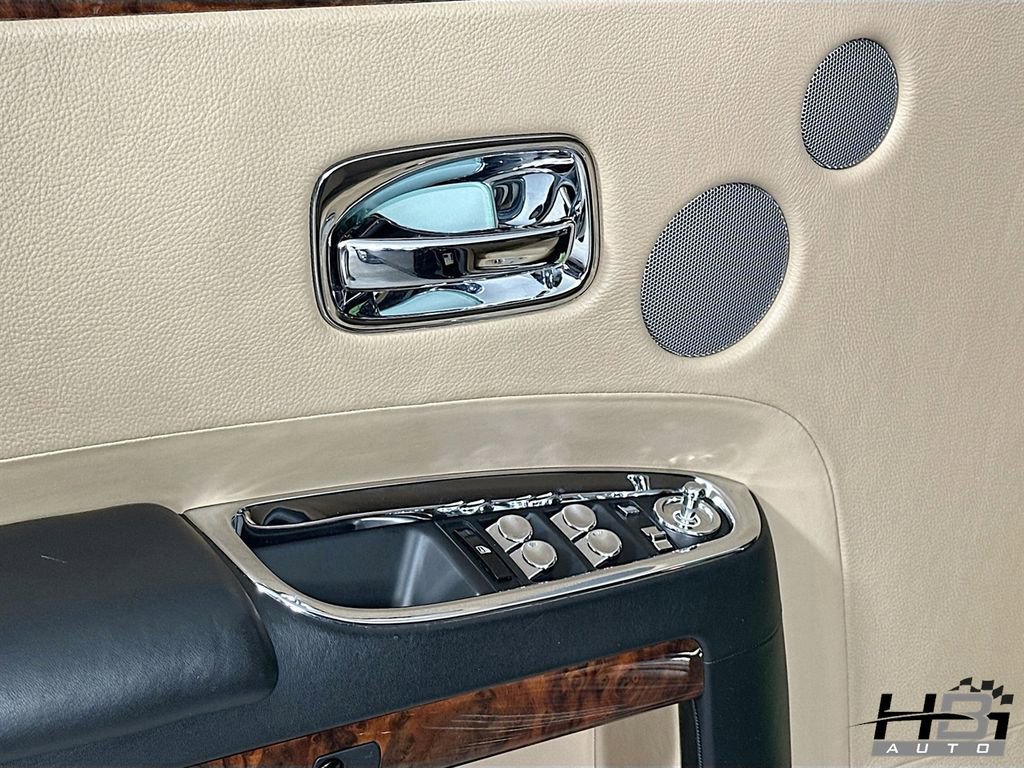 Used 2012 Rolls-Royce Ghost image 14