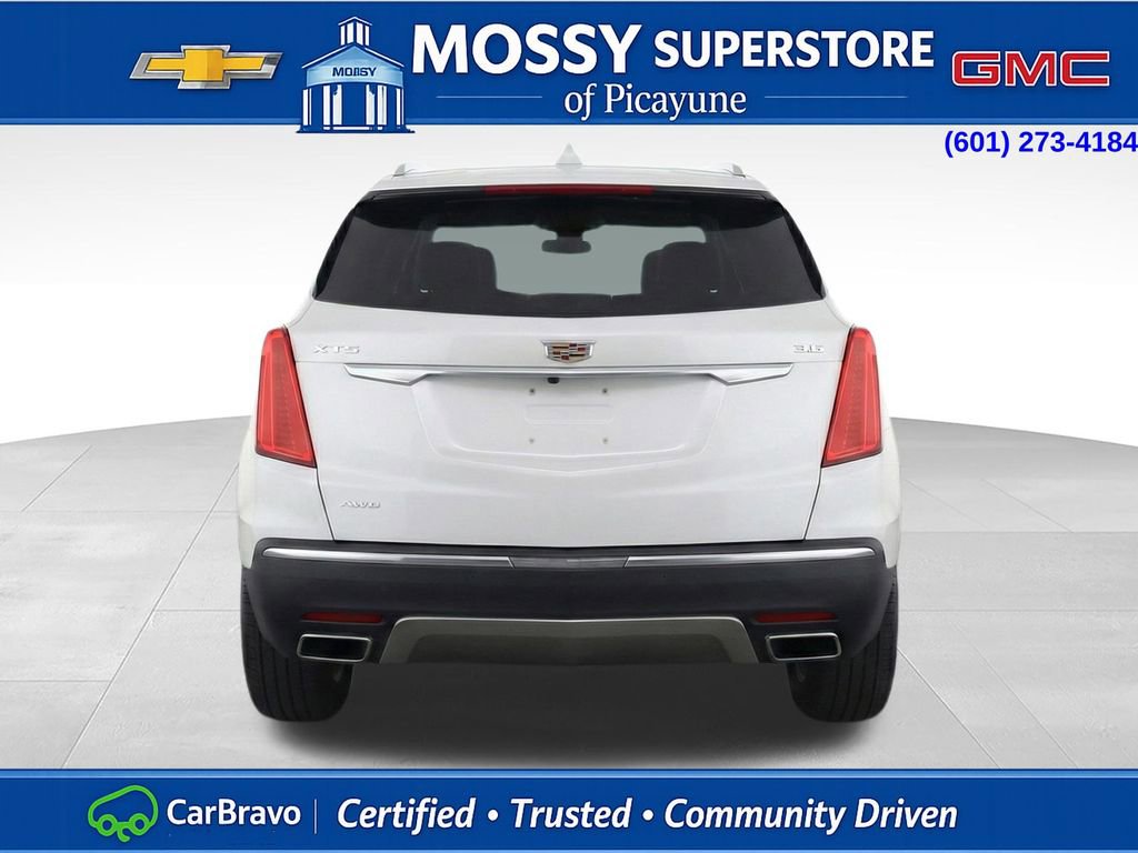 Used 2018 Cadillac XT5 Platinum w/ Driver Assist Package image 9