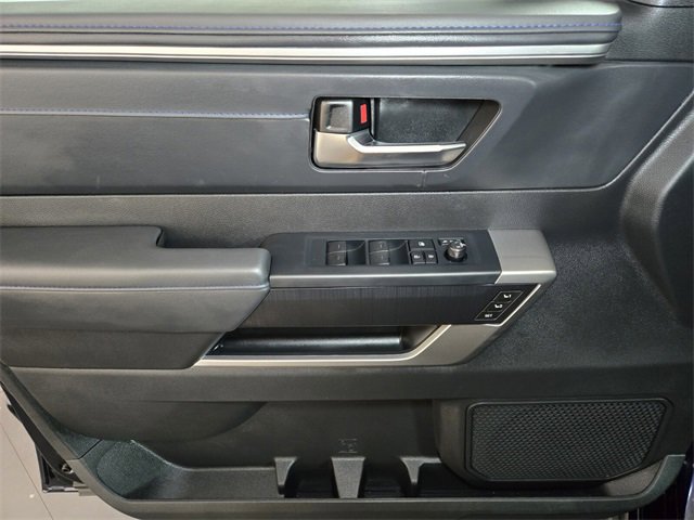 Used 2025 Toyota Sequoia Platinum image 15