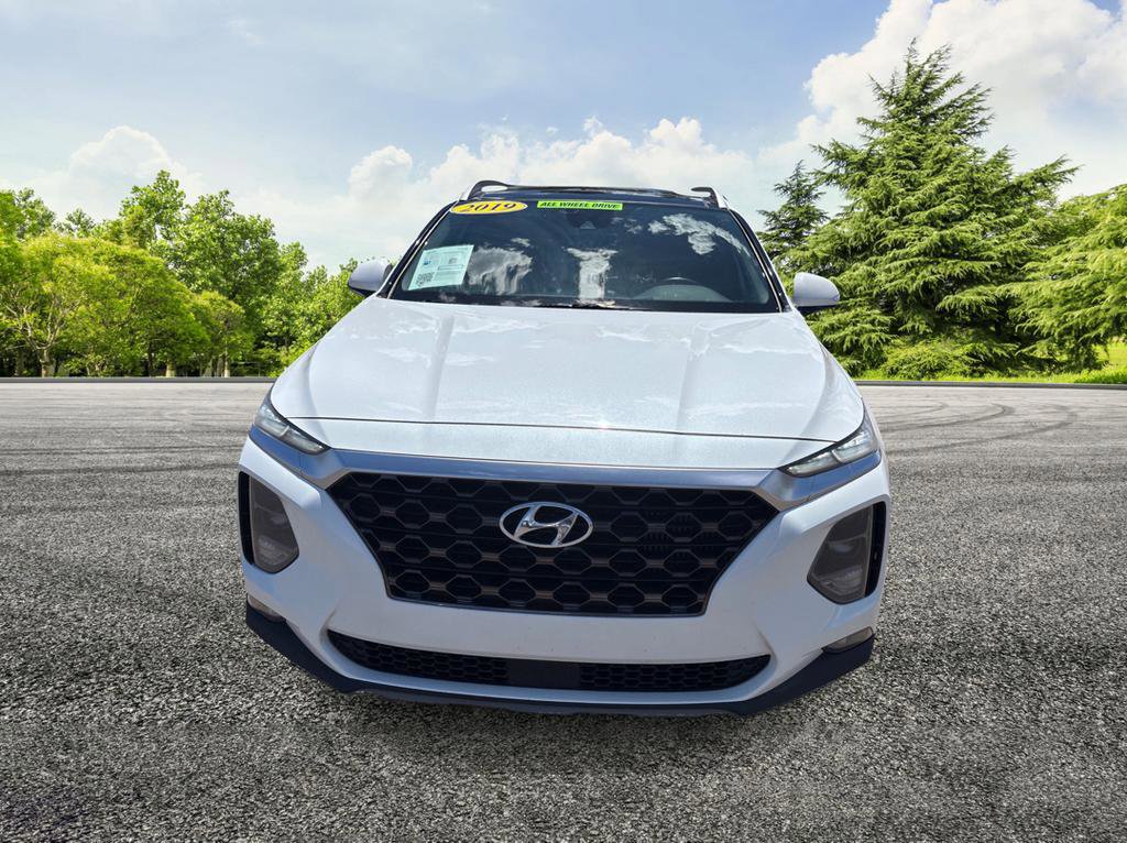 Used 2019 Hyundai Santa Fe Limited AWD/4WD image 2