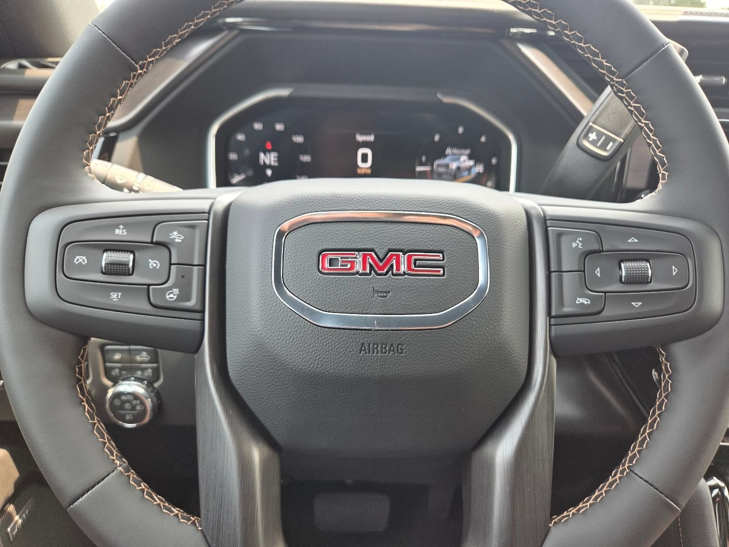 New 2026 GMC Sierra 2500 AT4 AWD/4WD image 32
