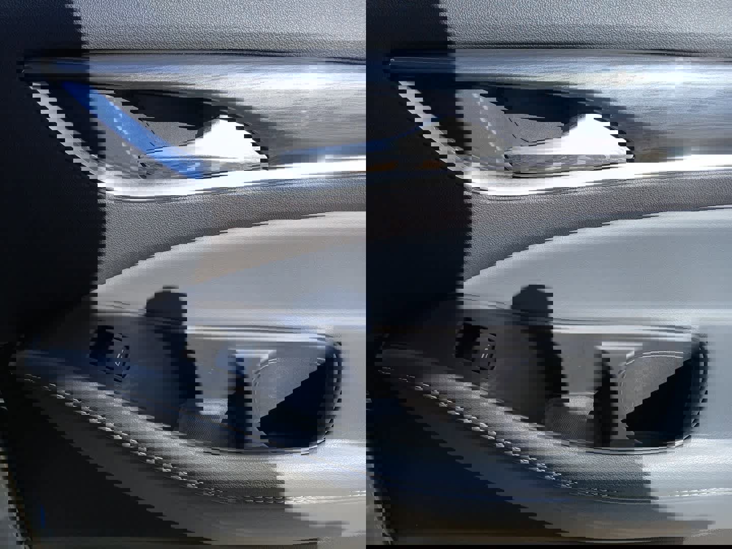 Used 2019 Buick Enclave Essence image 46