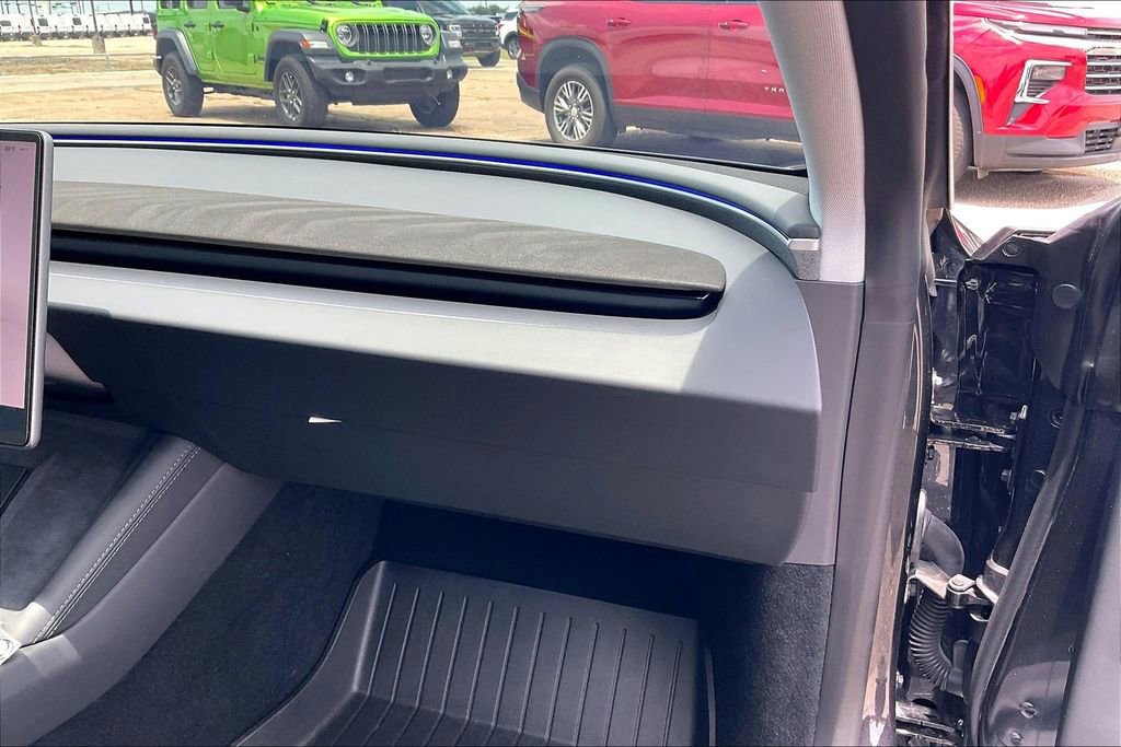 Used 2025 Tesla Model 3 Long Range RWD image 21