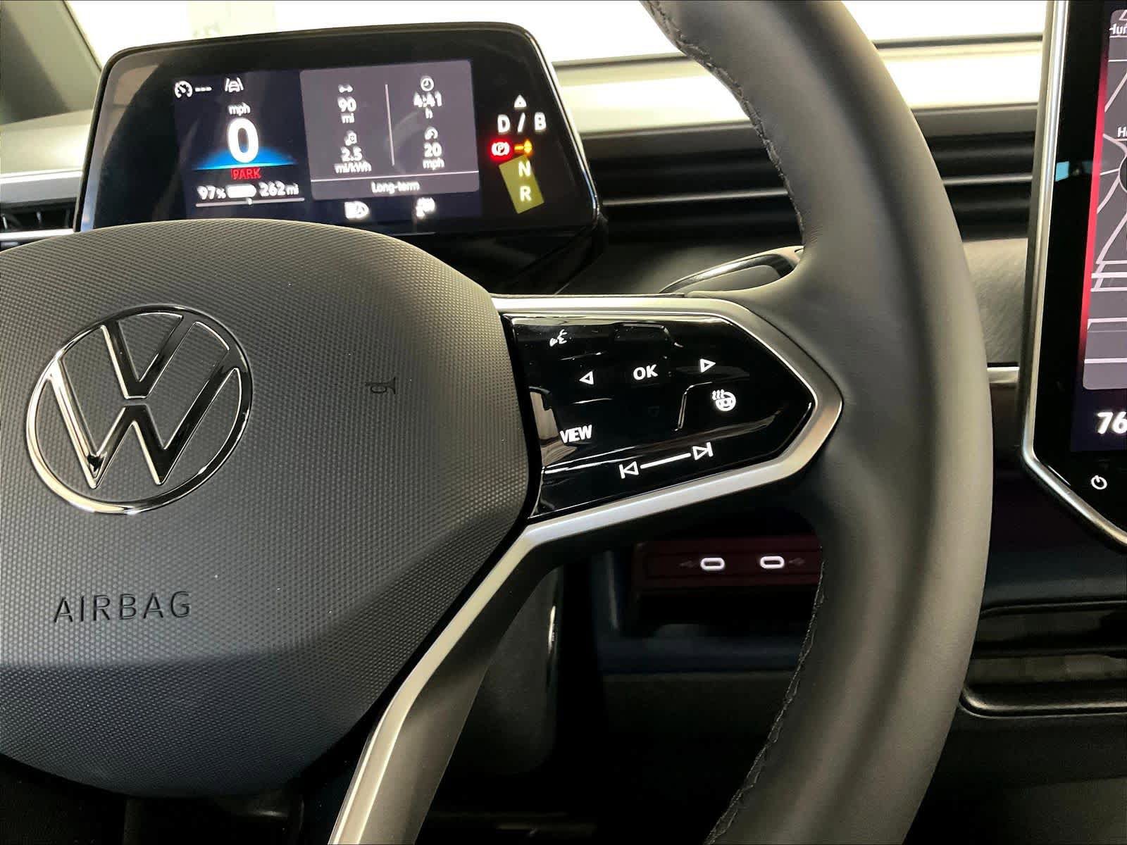 New 2025 Volkswagen ID. Buzz Pro S RWD image 17