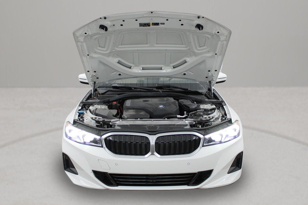Used 2024 BMW 330i Sedan w/ Convenience Package RWD image 40