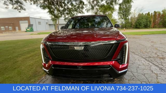 Used 2026 Cadillac Vistiq Sport w/ LPO, Floor Liner Package AWD/4WD image 3