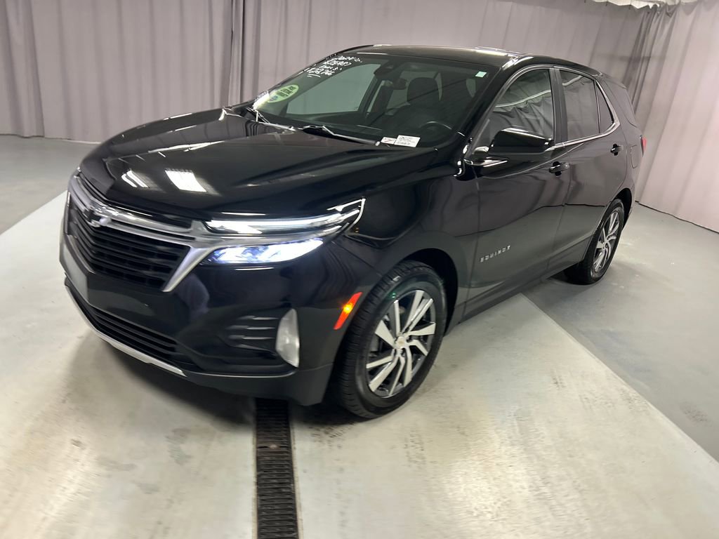 Used 2024 Chevrolet Equinox LT image 3