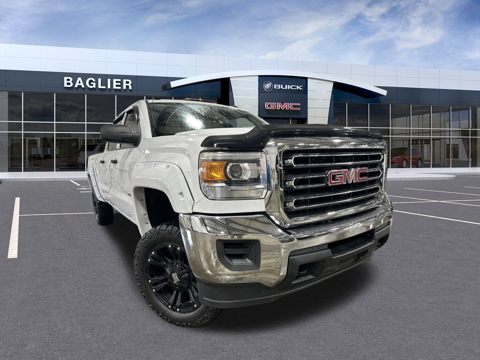 Used 2015 GMC Sierra 2500 4x4 Crew Cab image 2