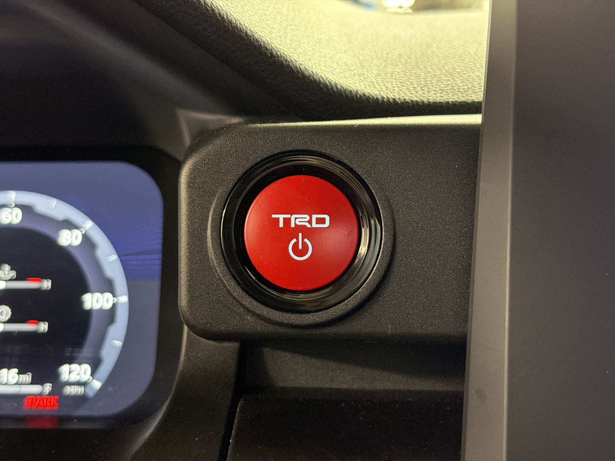 Used 2025 Toyota 4Runner TRD Off-Road AWD/4WD image 17
