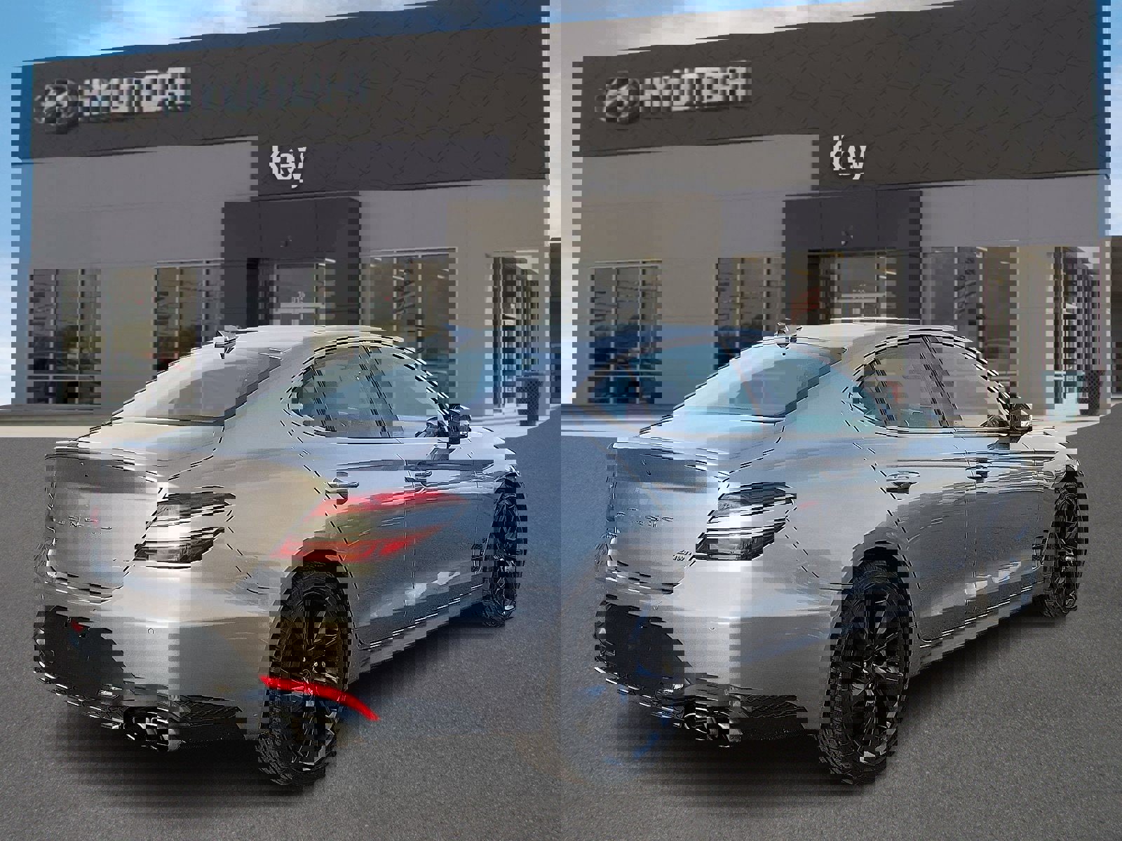 Used 2023 Genesis G70 2.0T w/ Sport Prestige Package image 4