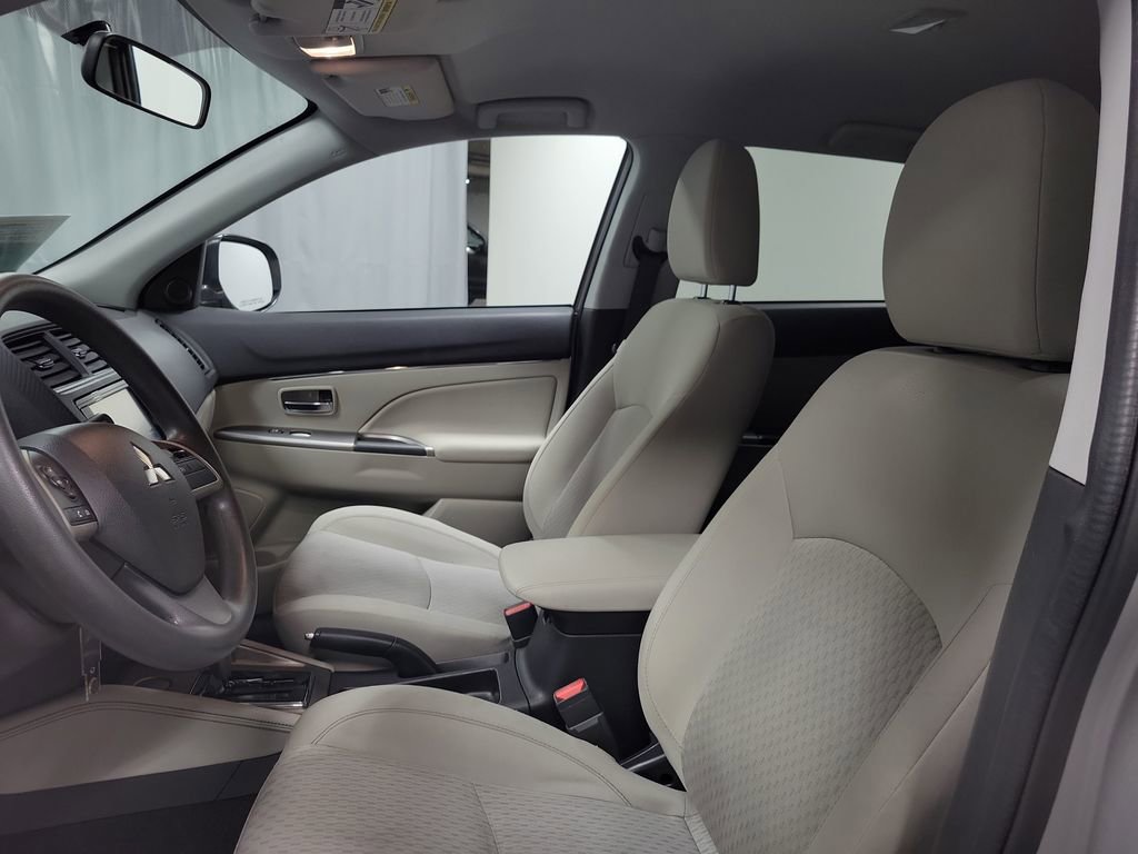 Used 2018 Mitsubishi Outlander Sport LE FWD image 14