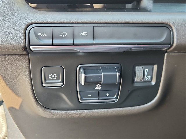 Used 2021 Cadillac Escalade Sport w/ Driver Assist Tech Package image 18