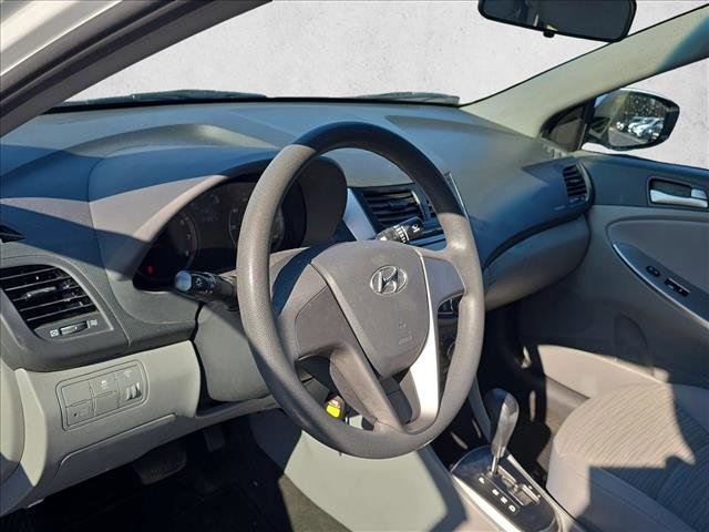 Used 2017 Hyundai Accent SE image 9