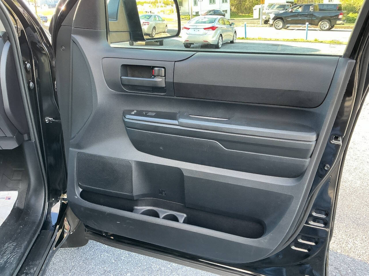 Used 2014 Toyota Tundra SR AWD/4WD image 25