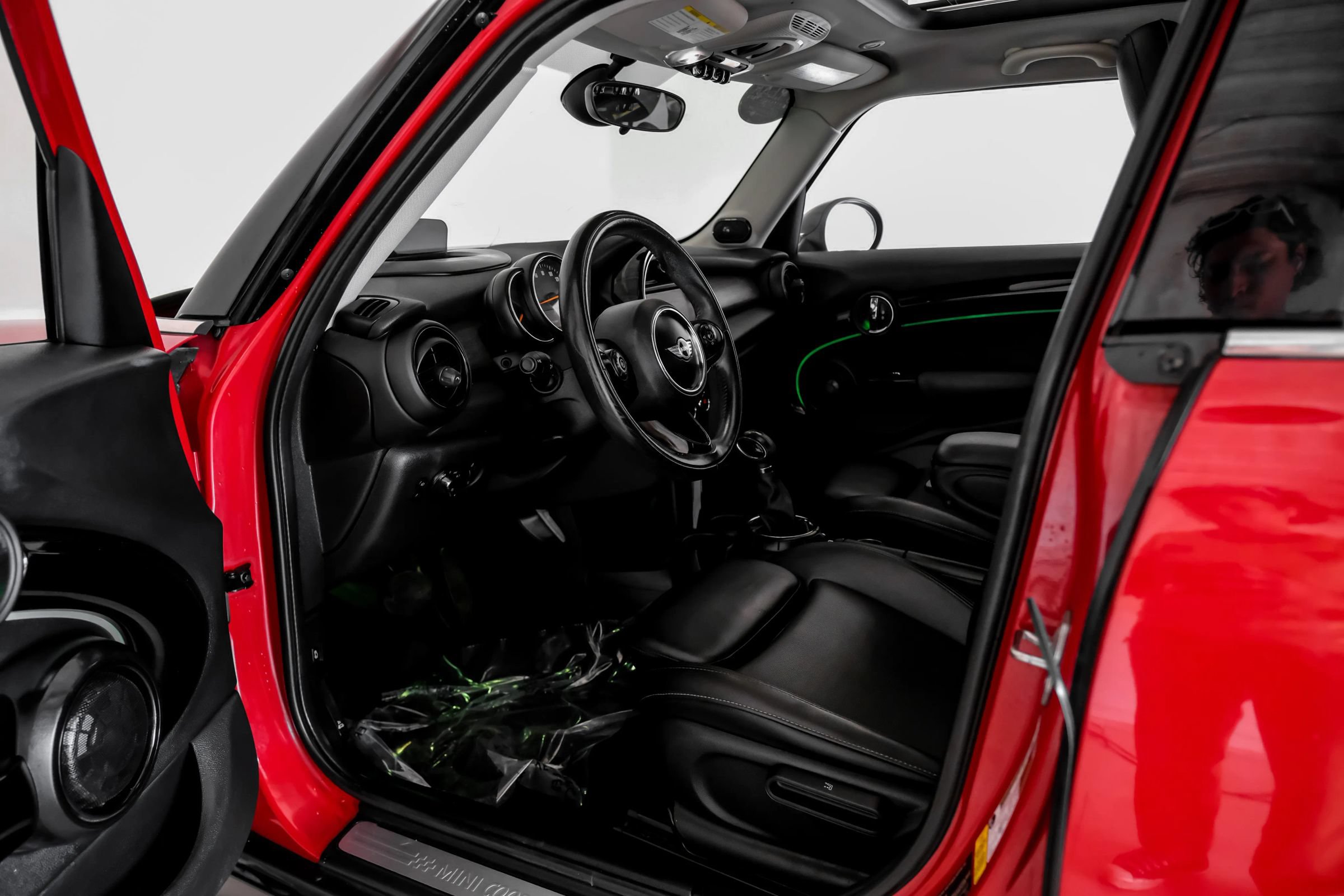 Used 2016 MINI Cooper S FWD image 2
