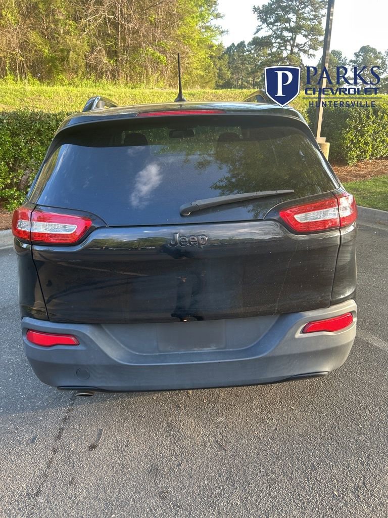 Used 2017 Jeep Cherokee Sport image 26