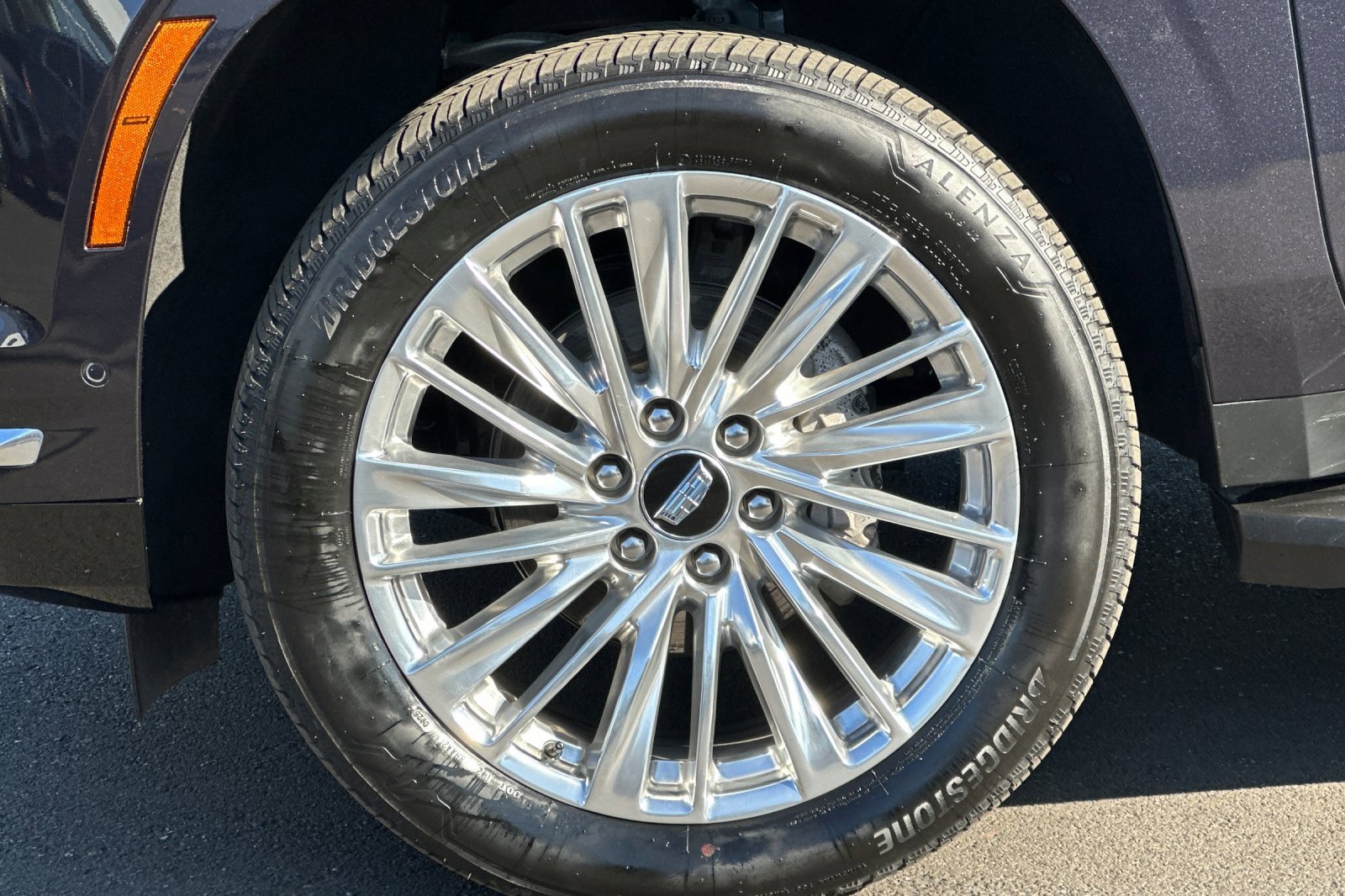 Used 2025 Cadillac Escalade Premium Luxury image 42