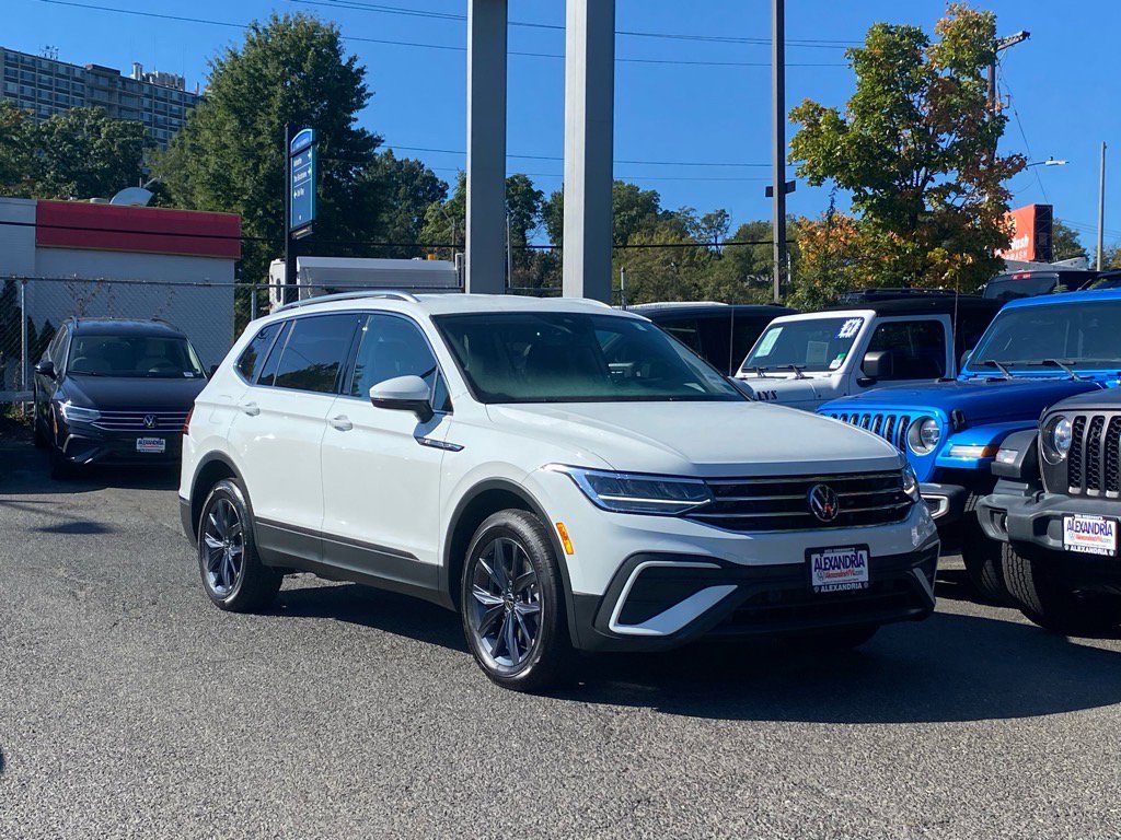Used 2022 Volkswagen Tiguan SE