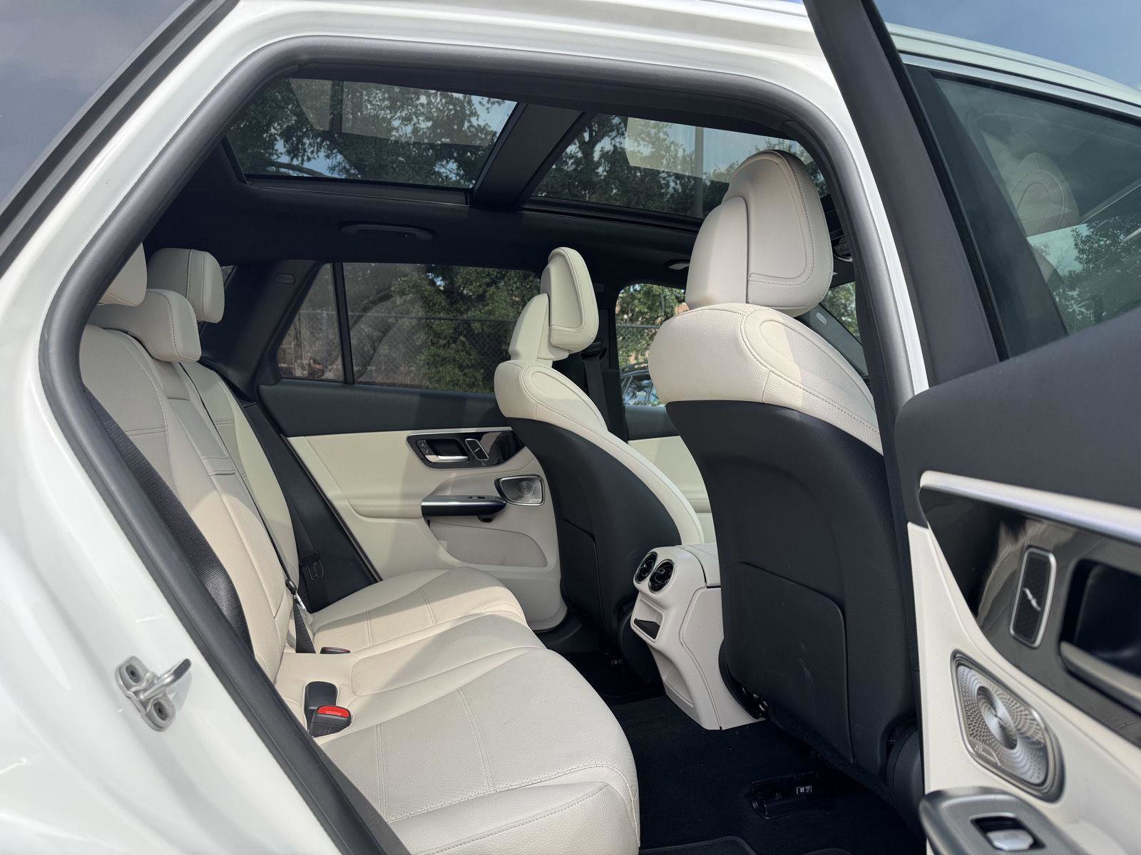 Certified 2025 Mercedes-Benz GLC 300 image 29