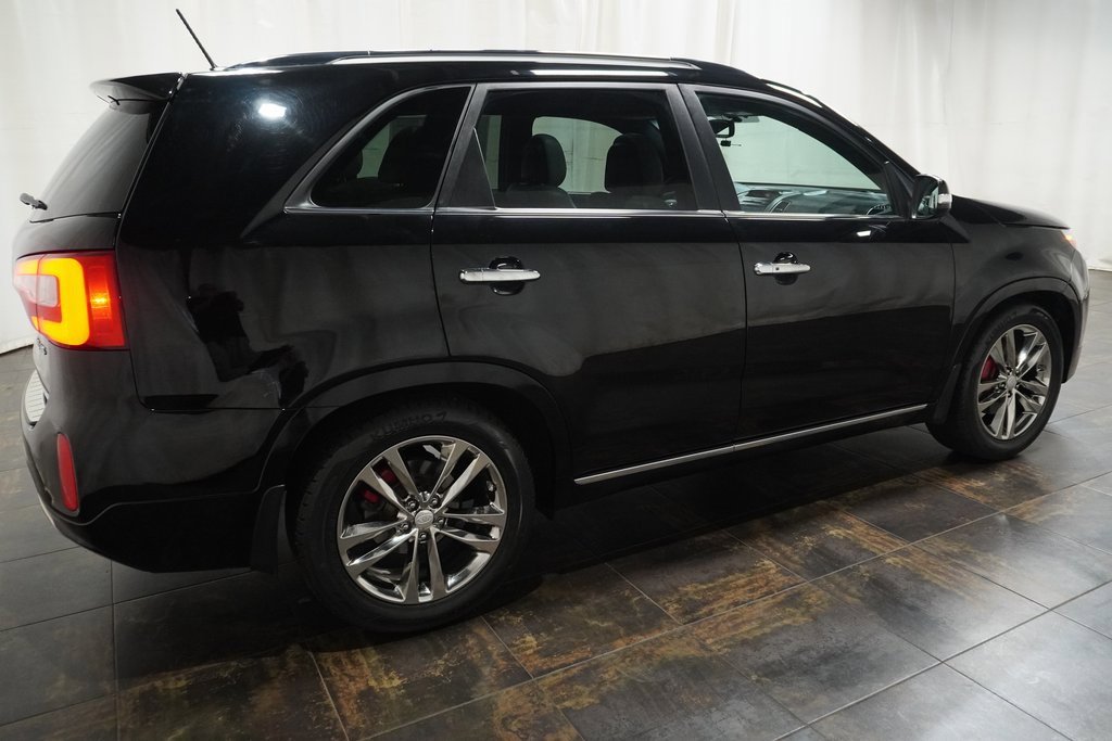 Used 2015 Kia Sorento SX image 4