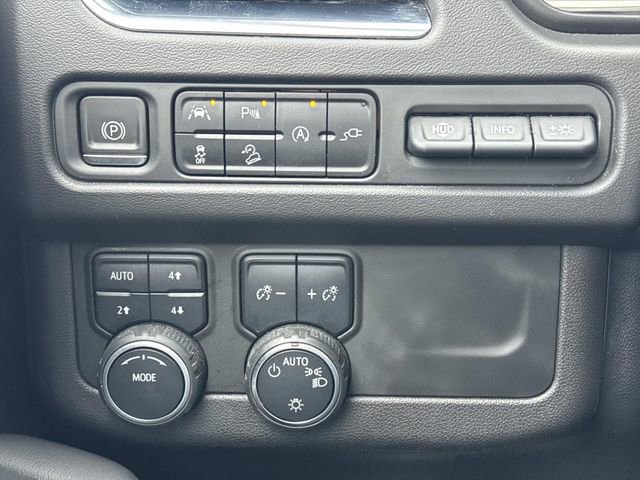 Used 2021 Chevrolet Suburban Premier image 19