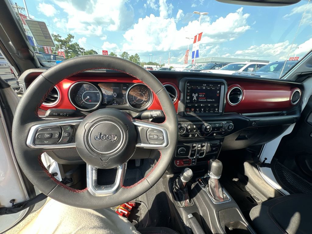 Used 2023 Jeep Gladiator Rubicon w/ Cold Weather Group image 21