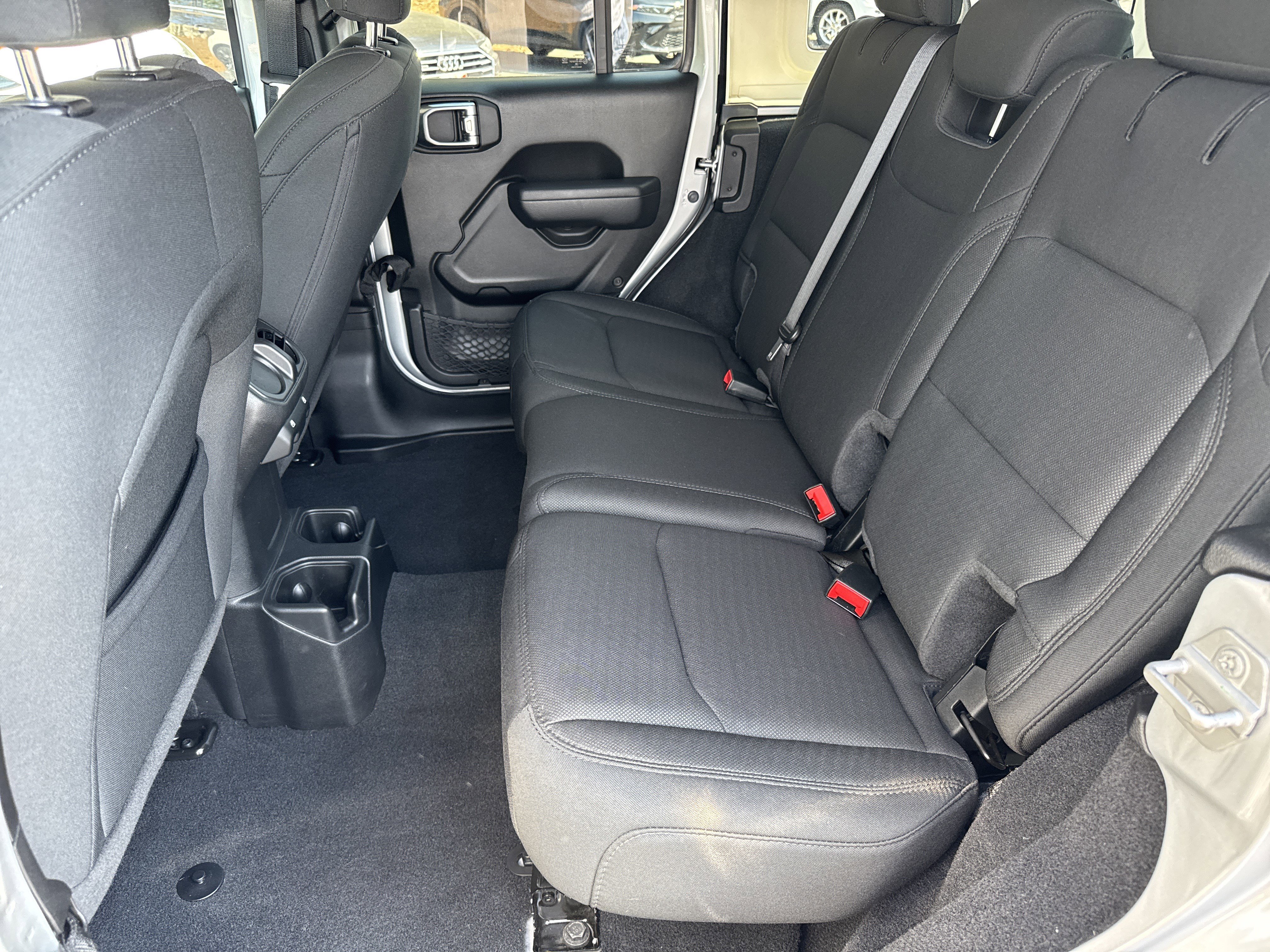 Used 2022 Jeep Wrangler Unlimited Sport AWD/4WD image 24