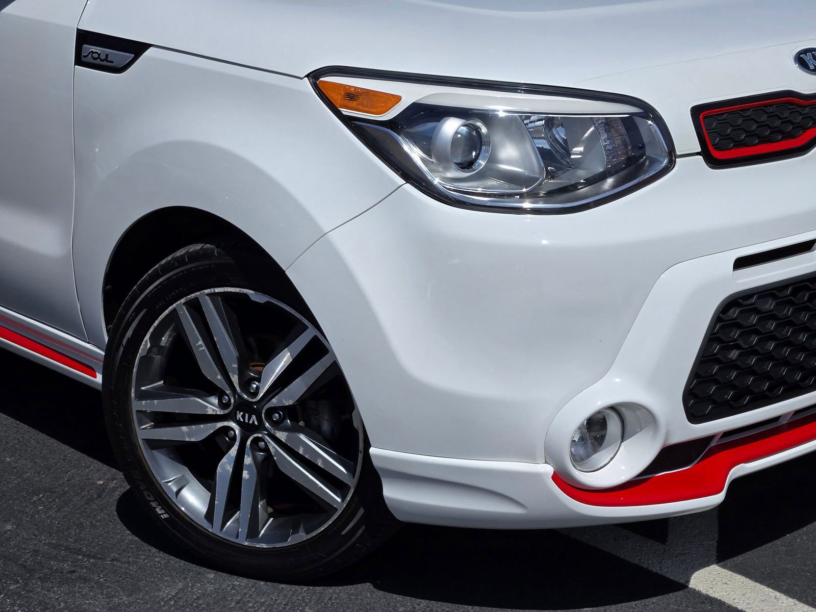 Used 2014 Kia Soul + image 9