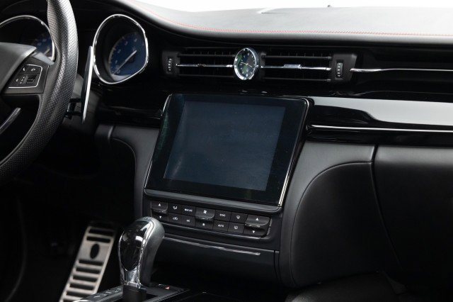 Used 2017 Maserati Quattroporte S GranSport Q4 image 16