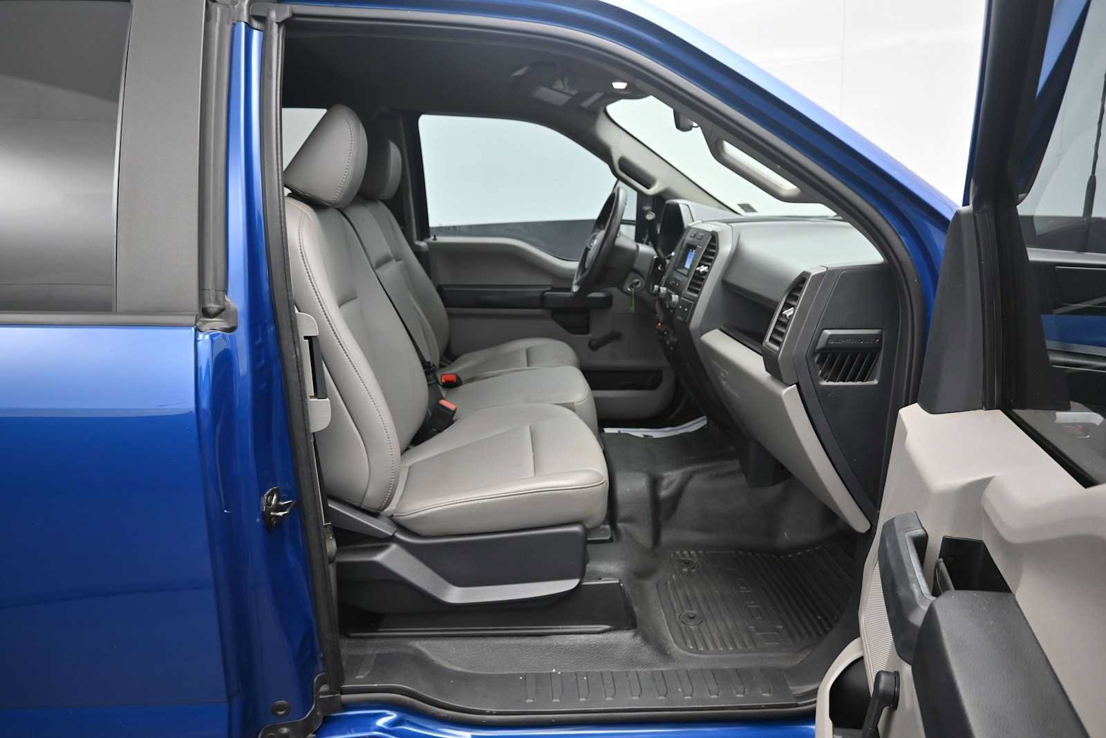 Certified 2022 Ford F250 XL w/ STX Appearance Package AWD/4WD image 14
