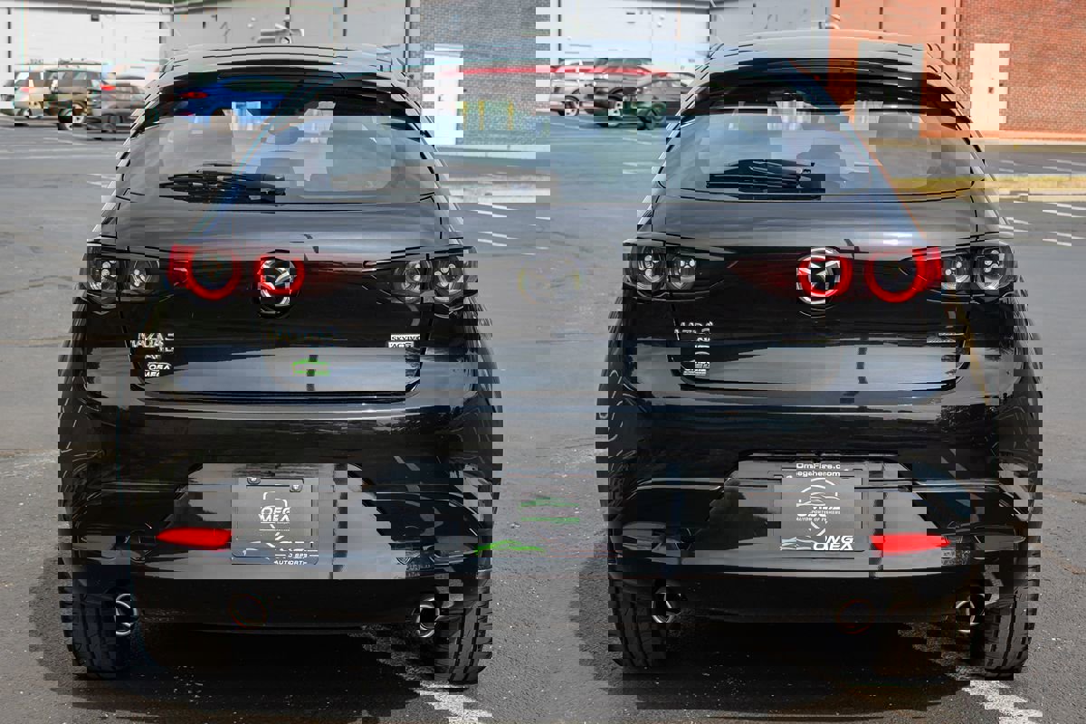 Used 2019 MAZDA MAZDA3 AWD Hatchback image 9