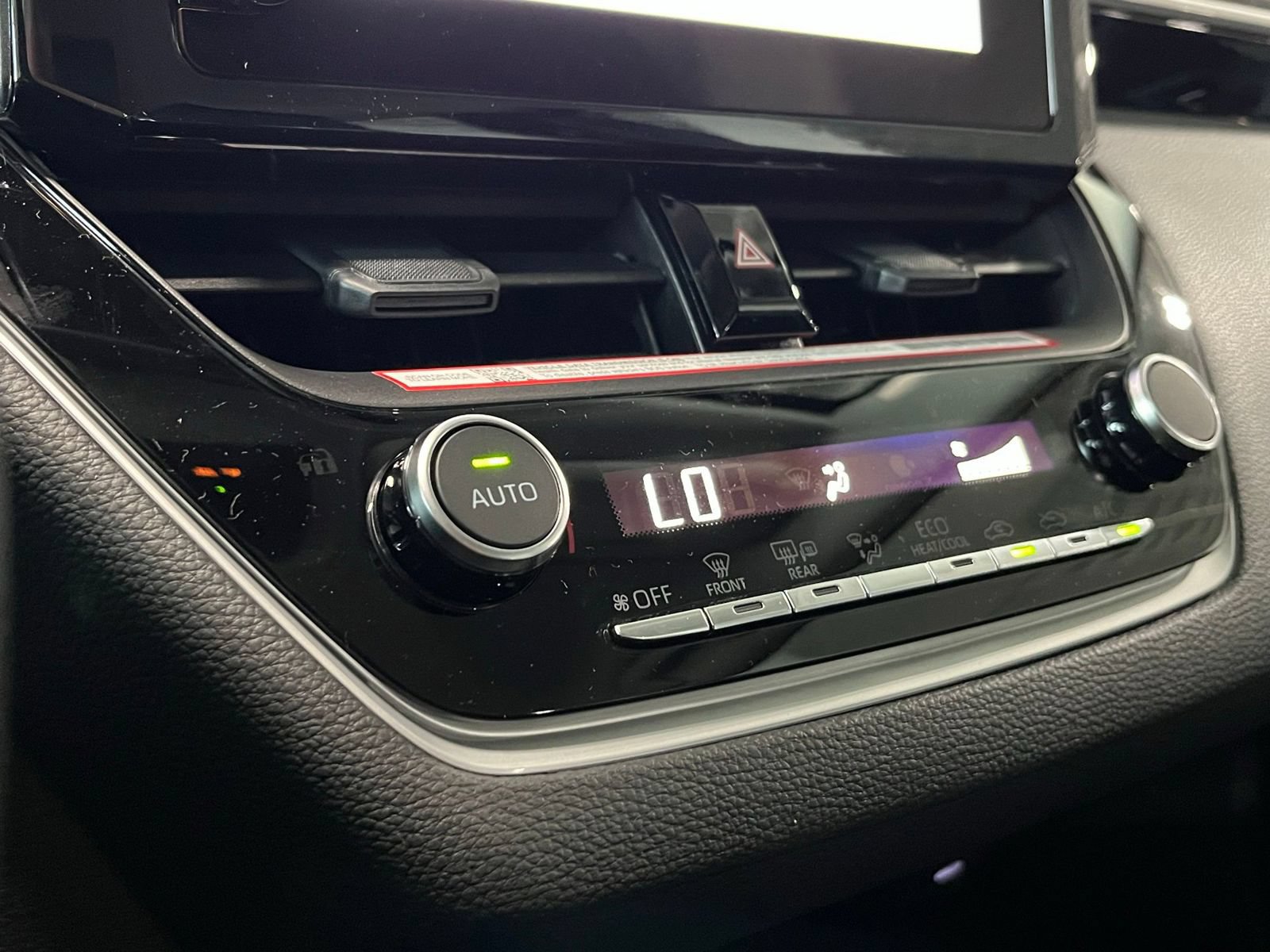 New 2026 Toyota Corolla LE w/ LE Premium Package FWD image 23