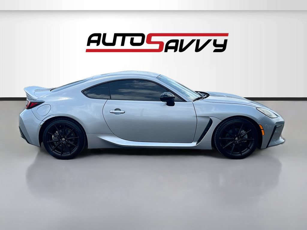 Used 2025 Toyota GR86 Premium w/ ALL Weather Mat Package (TMS) RWD image 8